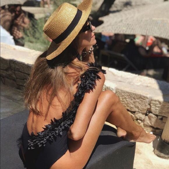 Straw summer hat - Picture 1 of 3